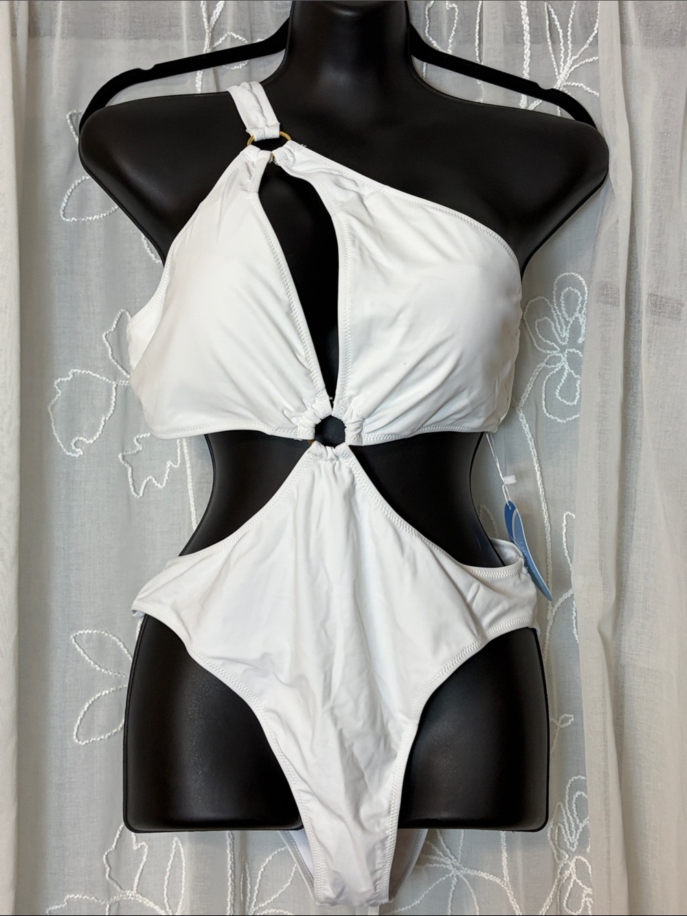 NWT  HILINKER  Cutout women’s One-Piece Swimsuit - L